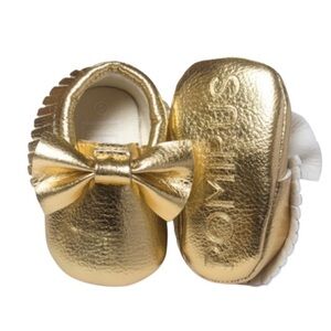 Gold metallic faux leather fringe bow baby moccasins NWT